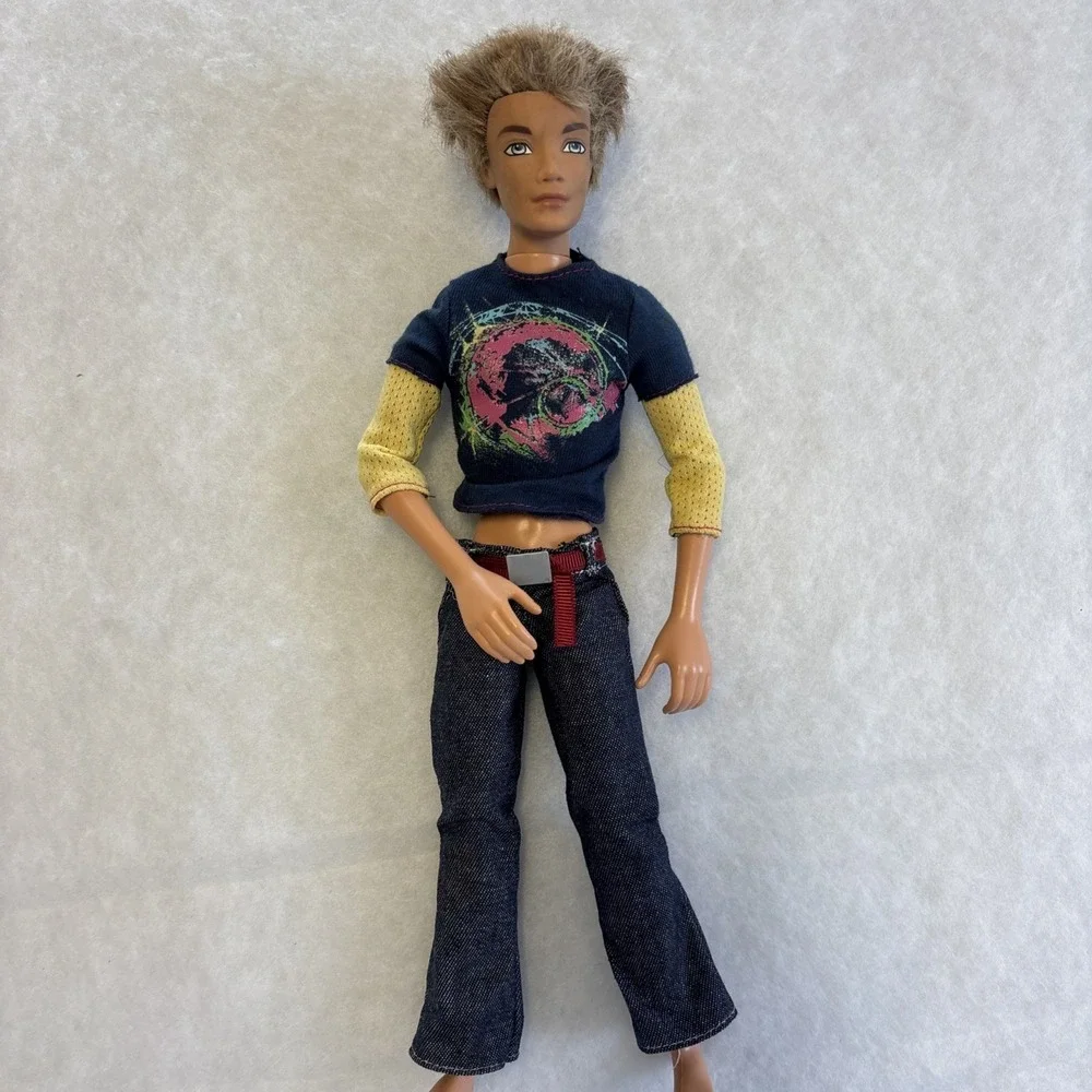 2009 Barbie Fashionistas Hottie Ken Doll With Clothes Articulate Blonde Blue Eye